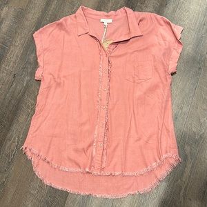 Umgee - Size XL - NWT - Coral Shirt
